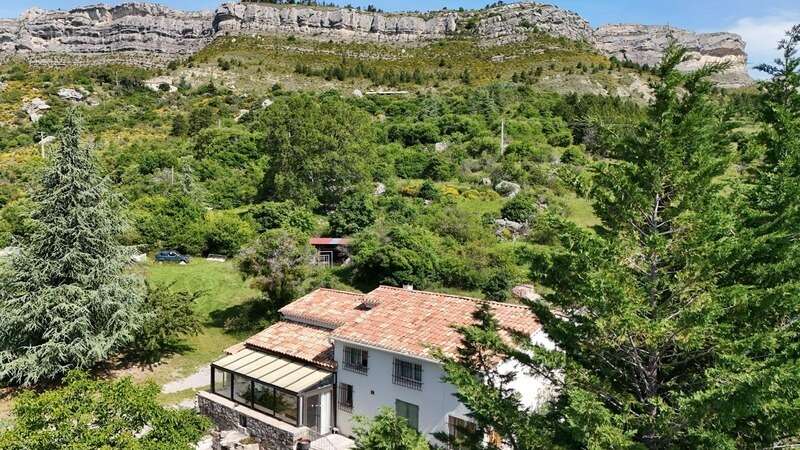 Propriété de 210 m² avec appartement indépendant, 1,65 ha de terrain et dépendances - photo 20