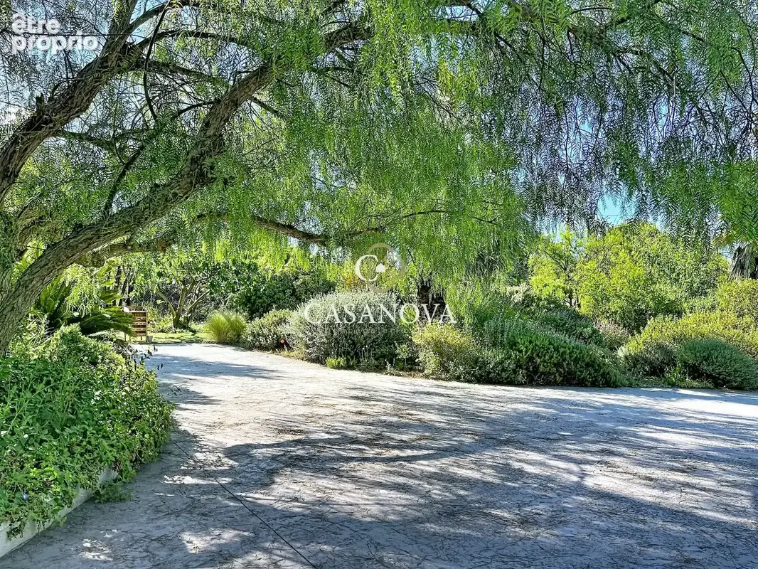 Villa à vendre à Laurens avec grand jardin paysager - photo 22