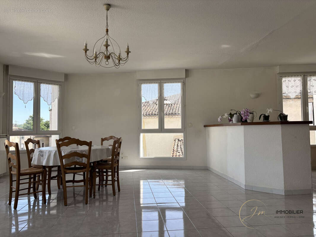 Appartement à GANGES
