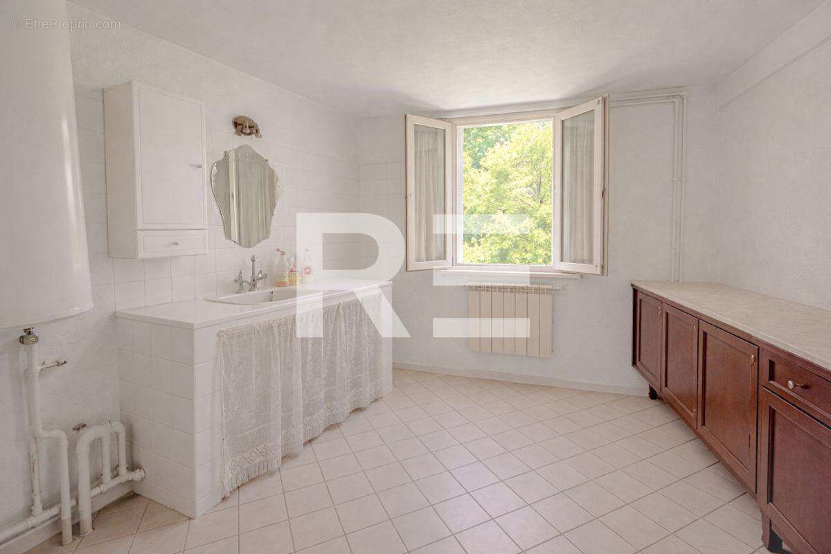 Maison à SAINT-GILLES