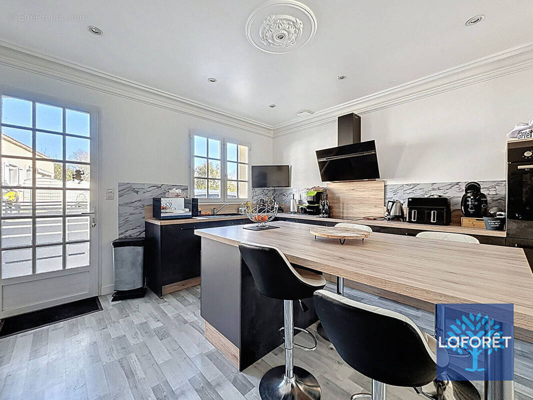 Maison à LA CHAPELLE-ACHARD