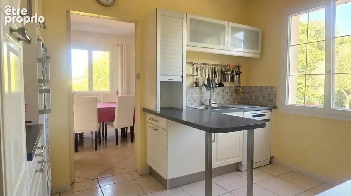Maison familiale avec vue au  LEDAT (47) - photo 9