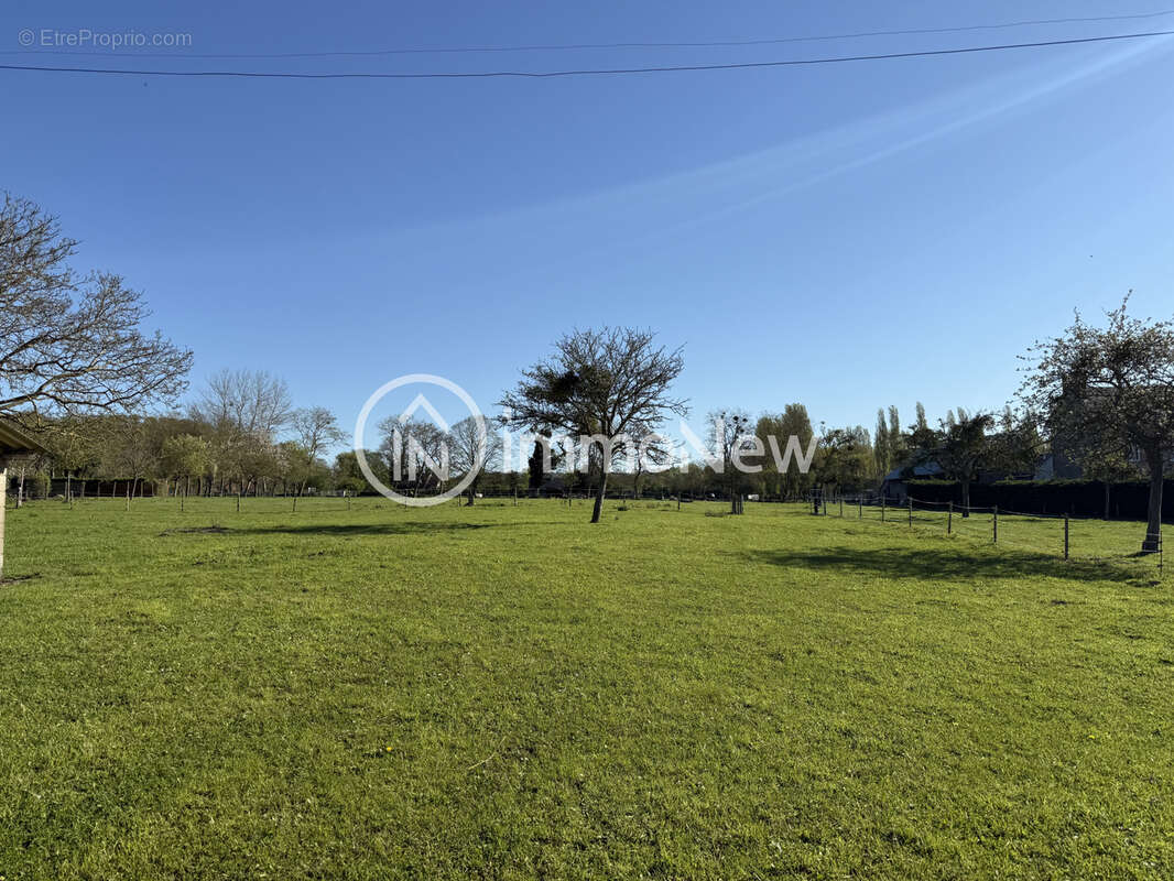 Maison à LE VAL-SAINT-PERE