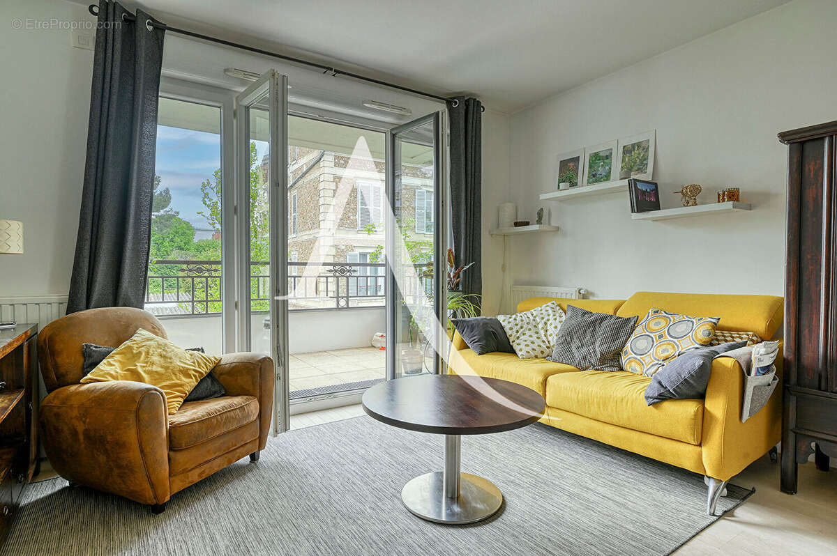 Appartement à SAINT-CYR-L'ECOLE