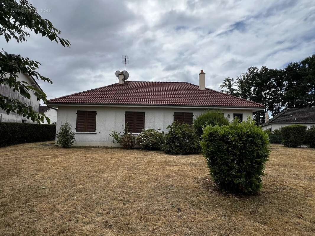 Maison à BELLAC