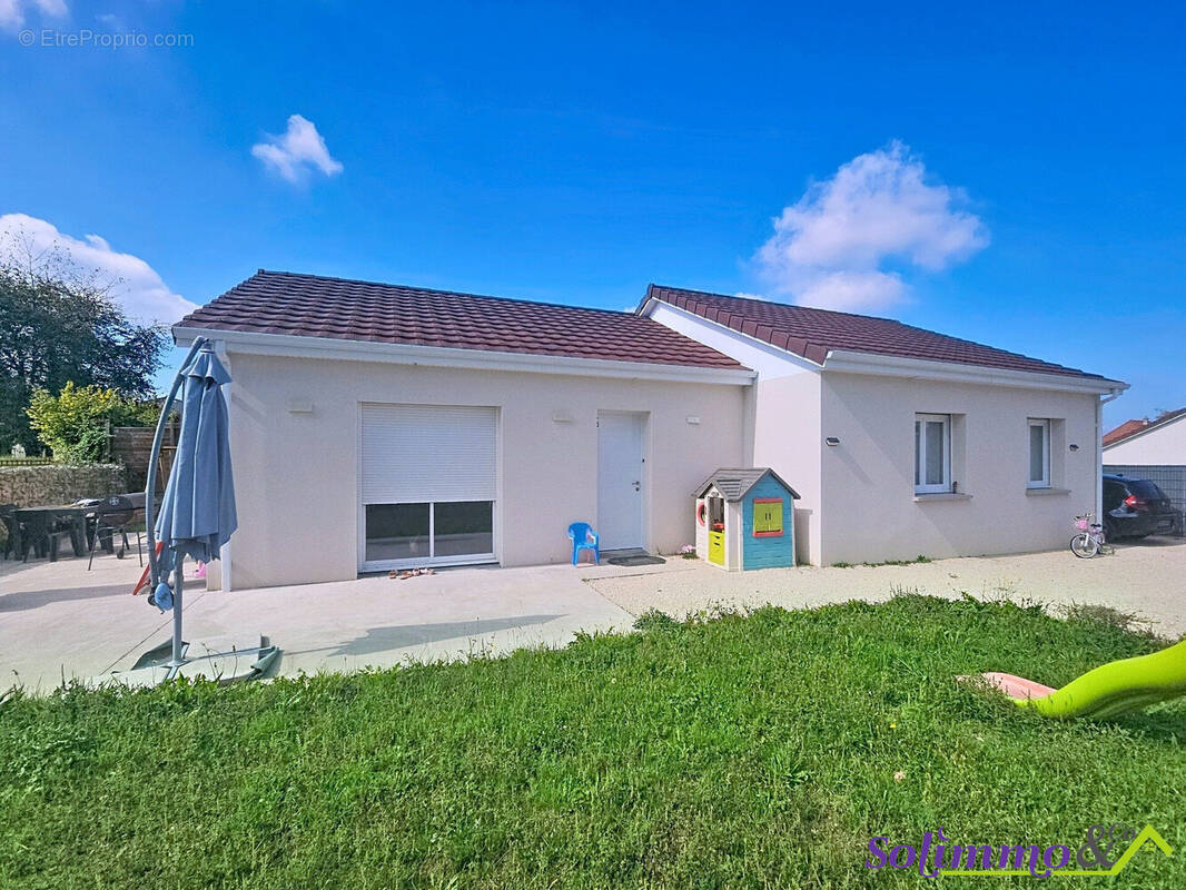 Maison à LES ABRETS