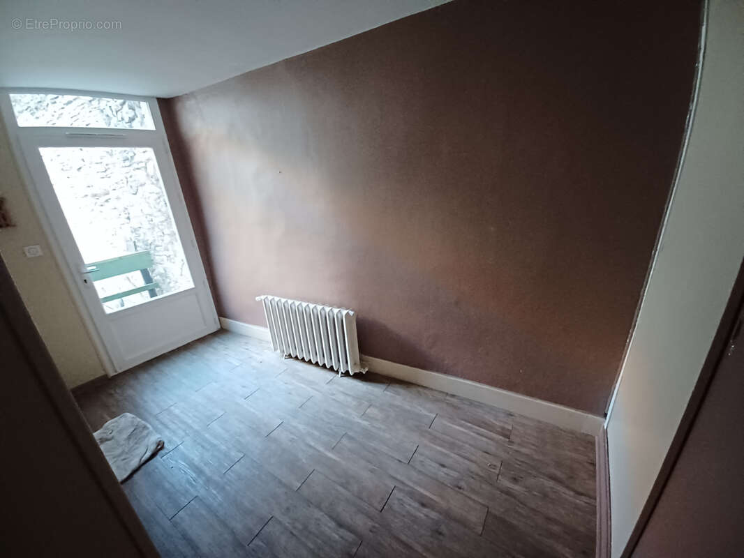 Appartement à LA CHARITE-SUR-LOIRE
