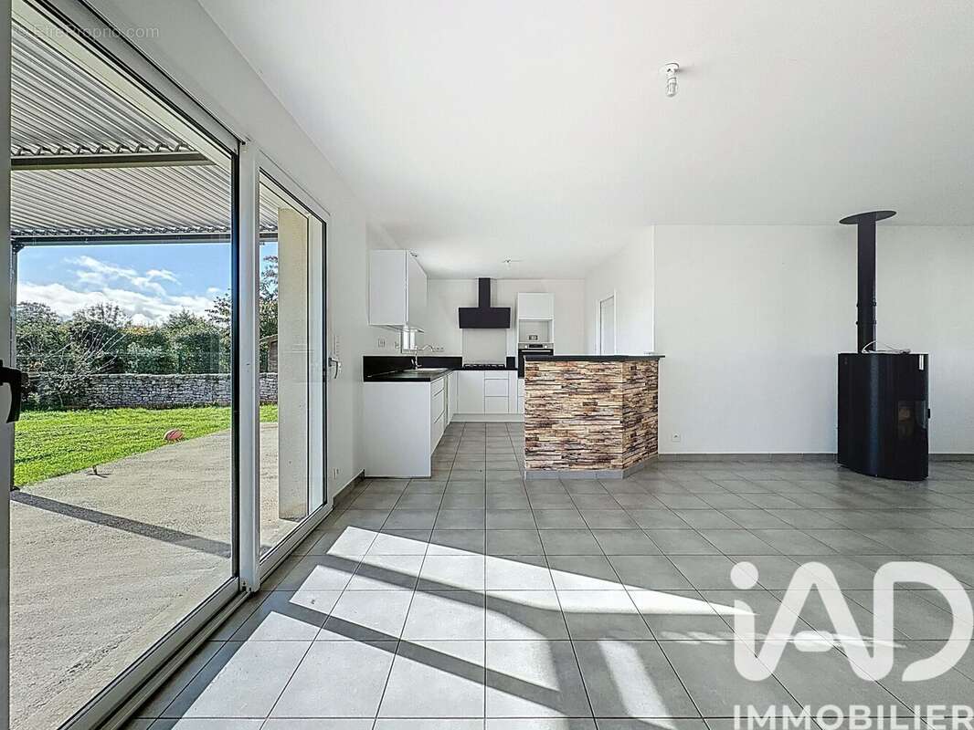 Photo 3 - Maison à SAINTE-RADEGONDE-DES-NOYERS