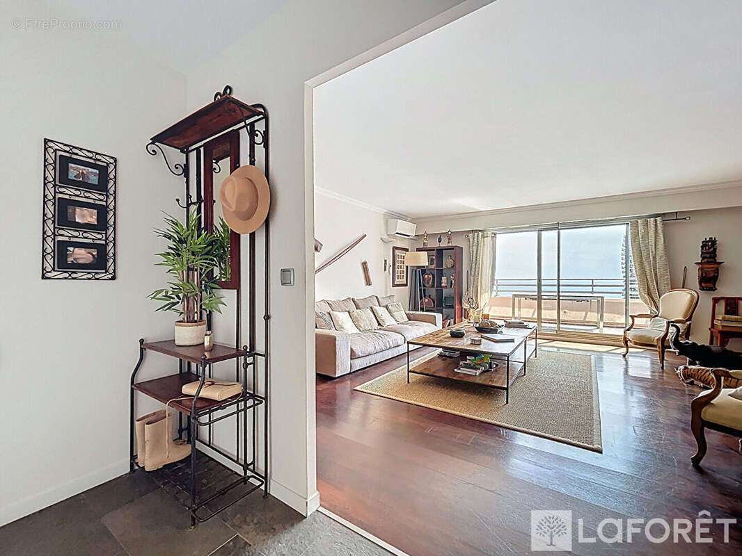 Appartement à BEAUSOLEIL