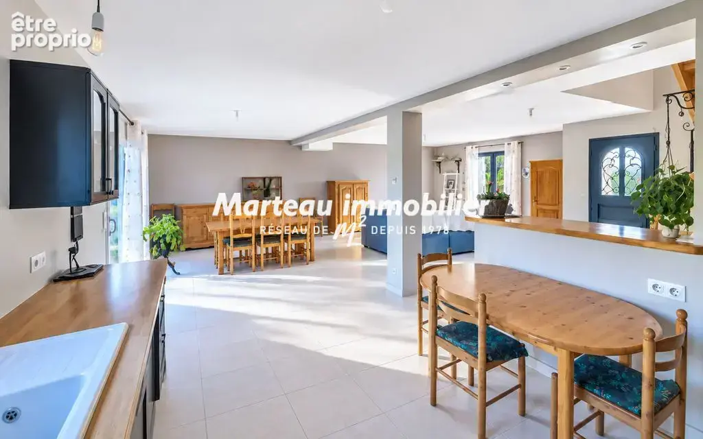 AIGNÉ - Maison familiale possibilité de 5 chambres. EXCLUSIVITÉ LABEL CLEF  D'OR - photo 5