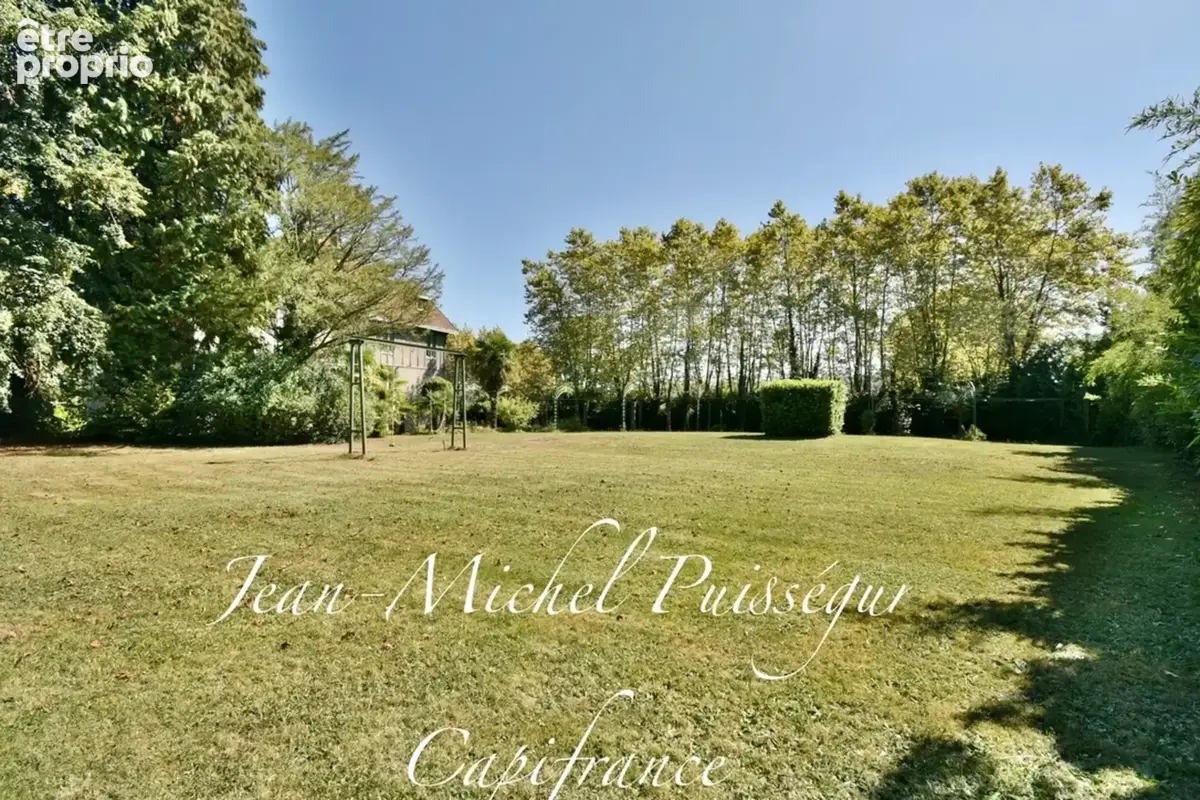 Dpt Haute Garonne (31), à Vendre à SAINT GAUDENS Manoir 12 pièces de 350 m² Vue Pyrénées Terrain de 10.000m² - photo 12