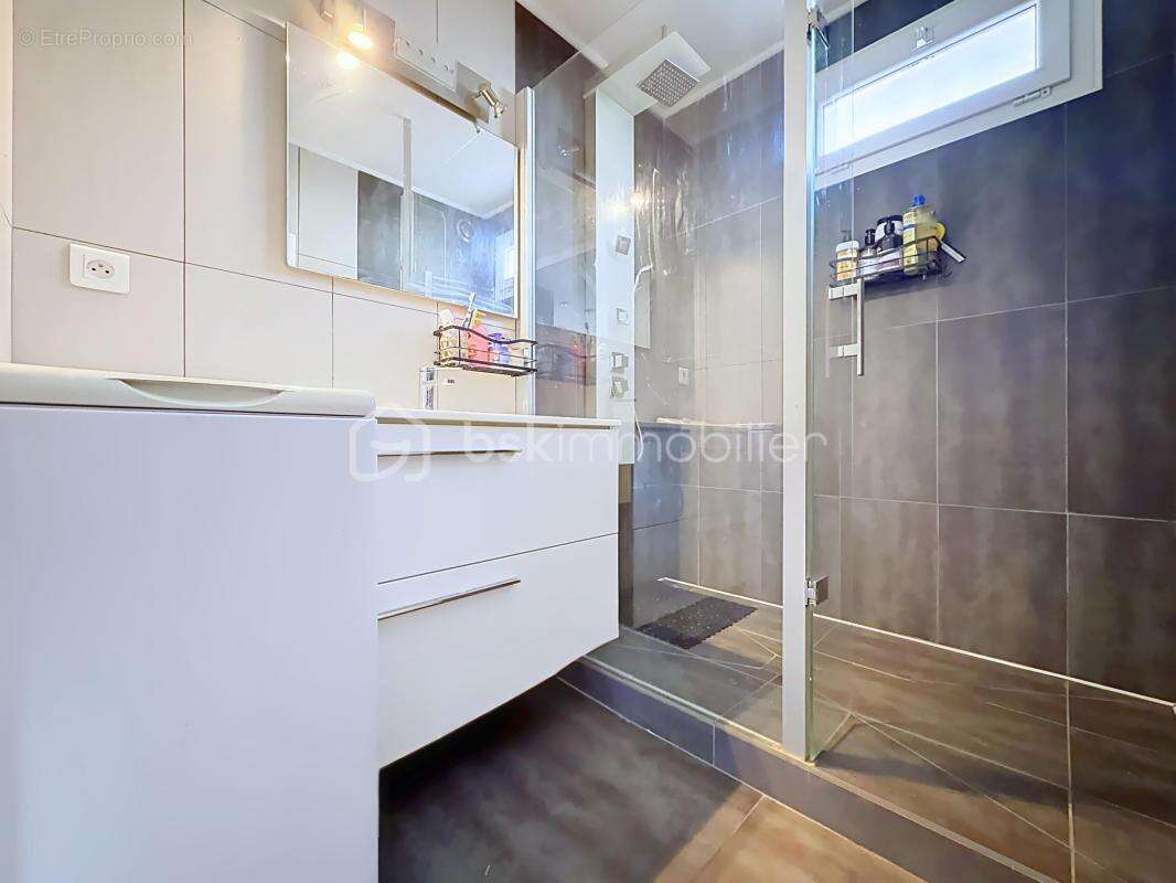 Appartement à VARCES-ALLIERES-ET-RISSET