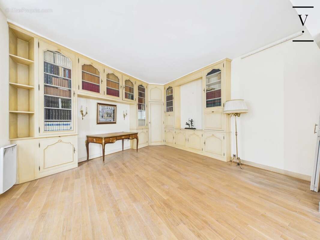 Commerce à PARIS-3E