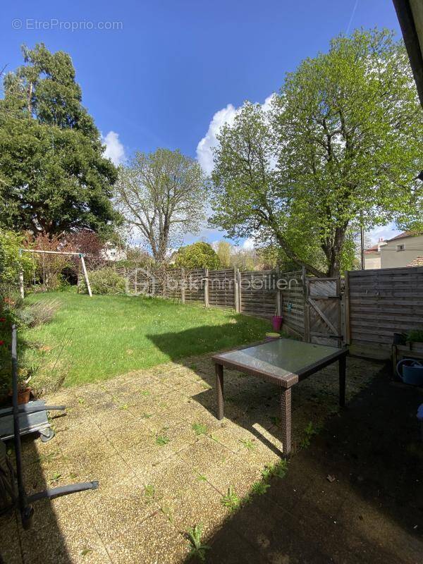 Appartement à SAINT-CHERON