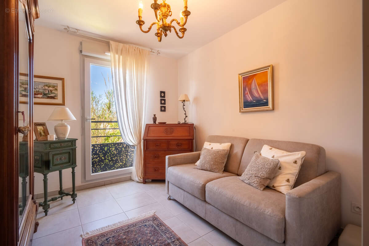 Appartement à SIX-FOURS-LES-PLAGES