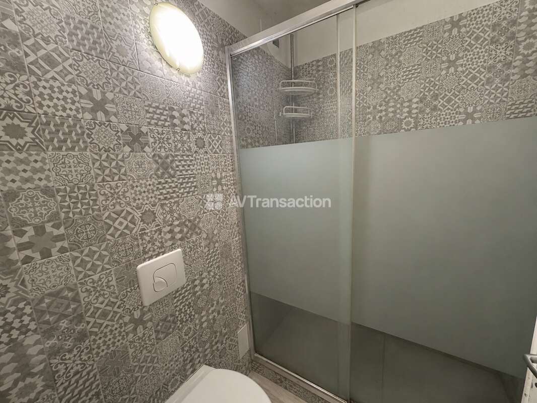 Appartement 84 m² à Saint-Jean-De-La-Ruelle  - photo 7