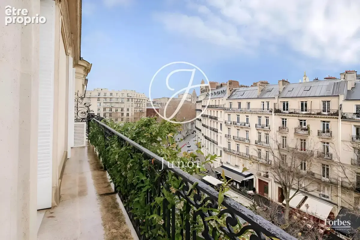 Paris 16e - ALMA-MARCEAU - Appartement - 5 pièces - 142,03m² Carrez - 3 chambres - Vues exceptionnelles - Appartement de service - photo 5