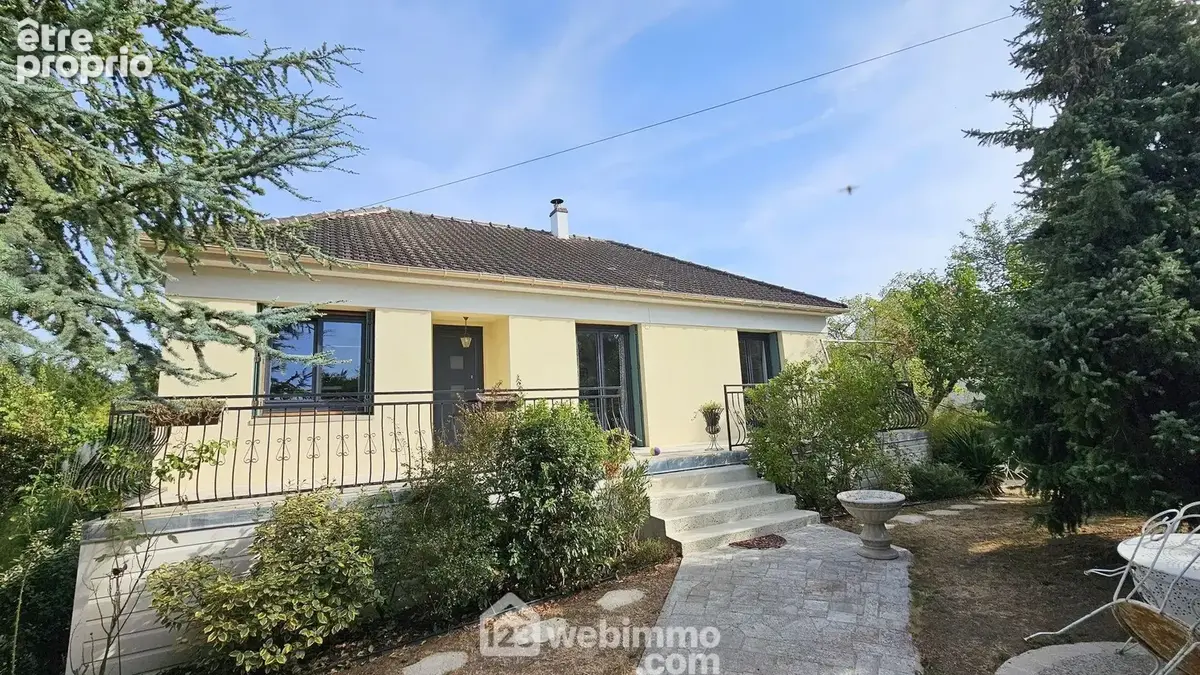 Venez découvrir cette belle maison de plain-pied de 105 m².