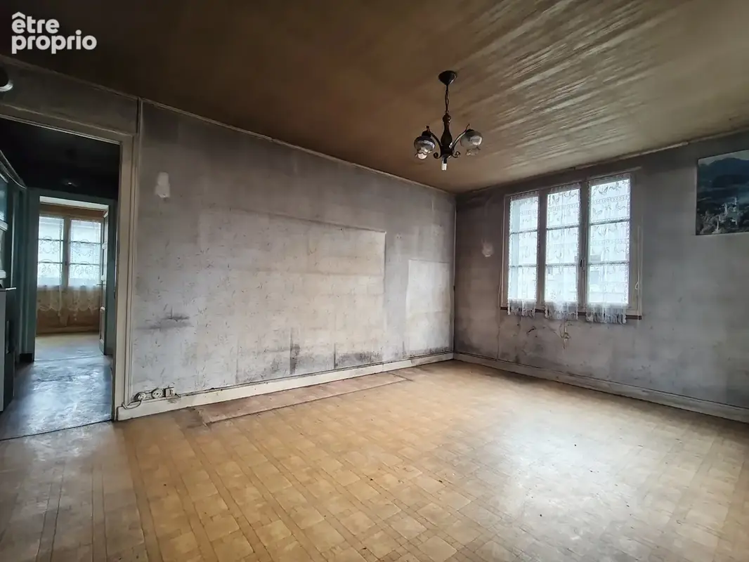 SAINT-CLAIR-DE-LA-TOUR   Maison à rénover de 78 m2 au calme - photo 3