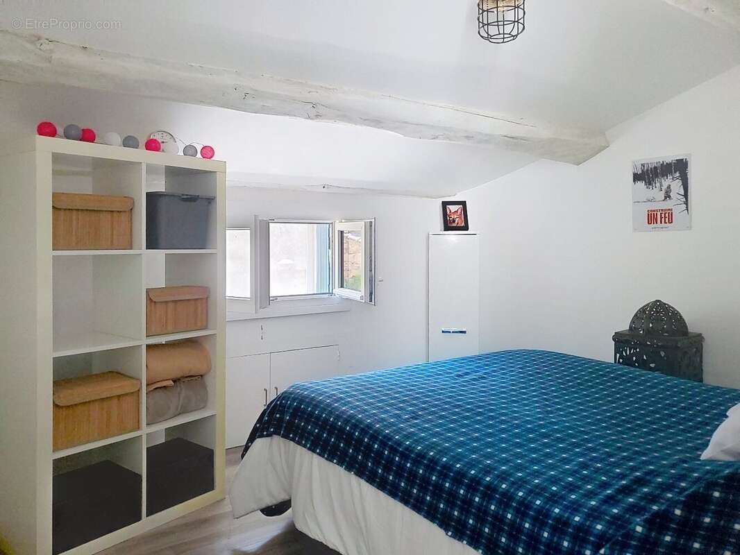 Maison à SAINT-GENIES-DE-VARENSAL