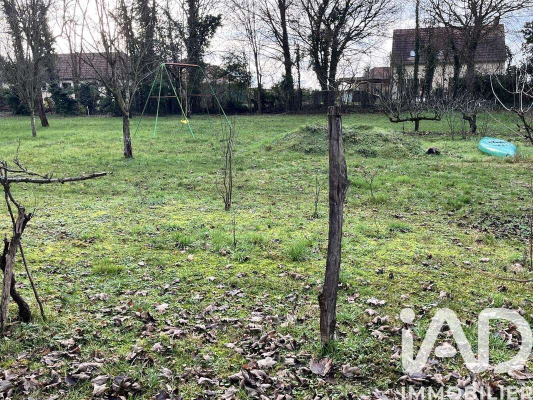 Photo 3 - Terrain à MONTSUZAIN