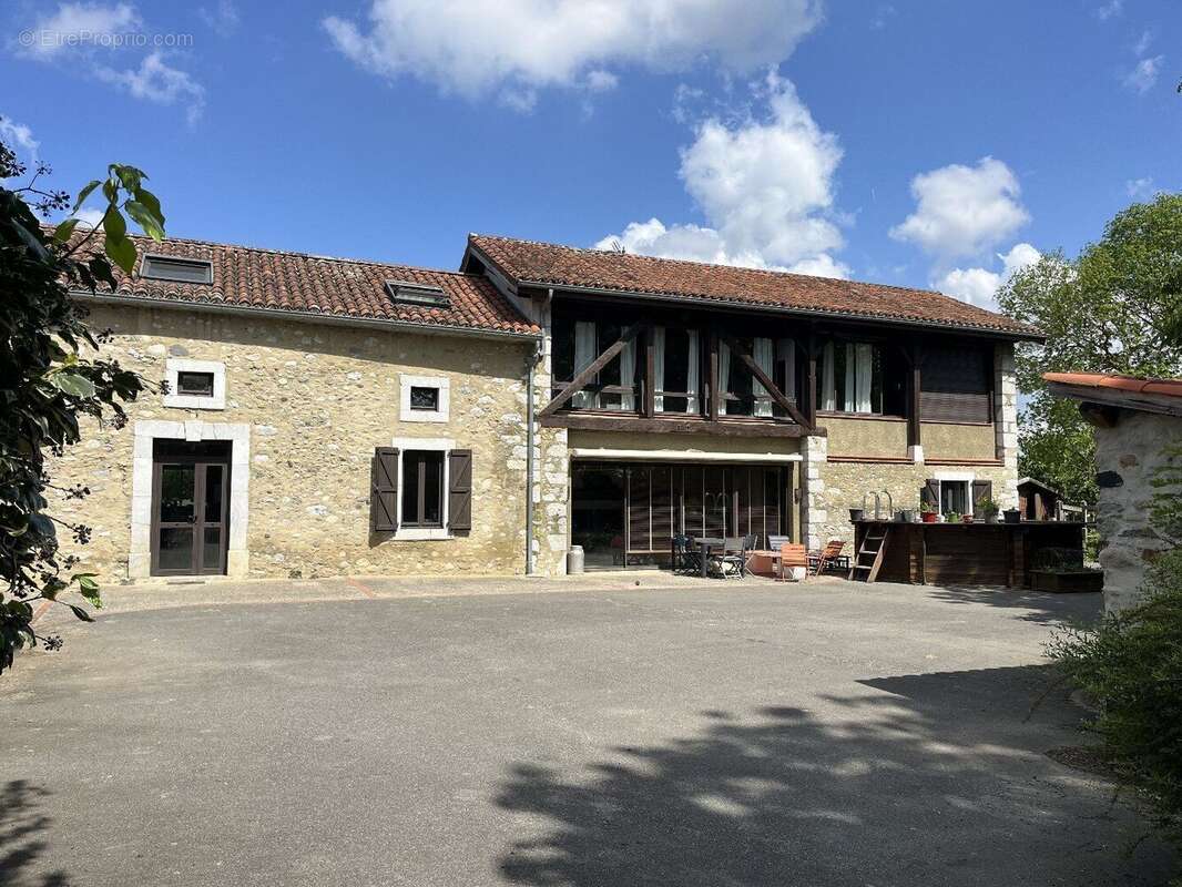 Maison à MARTRES-DE-RIVIERE