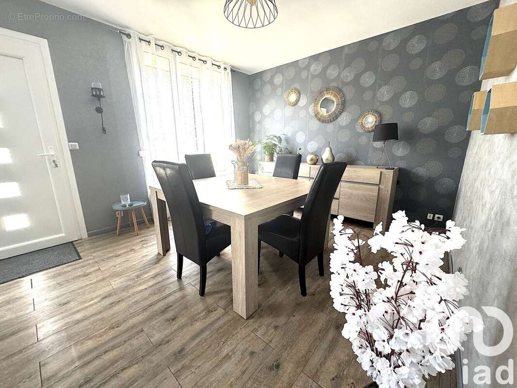 Photo 4 - Maison à CHAMPS-SUR-MARNE