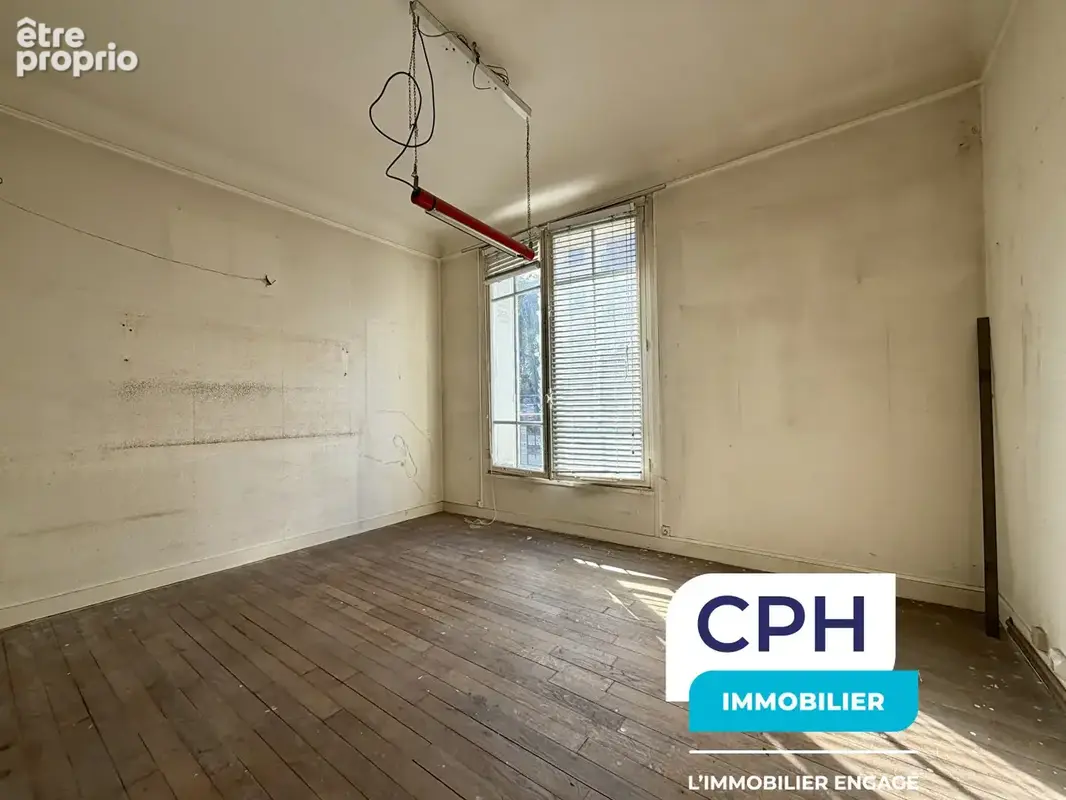 Versailles  2 pièces de 41,50 m² avec garage et caves - photo 2