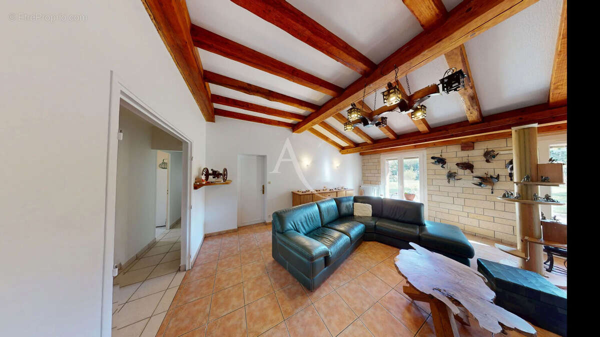 Maison à SURY-AUX-BOIS