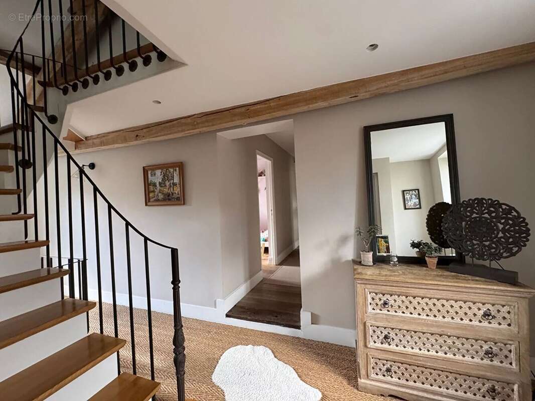 Maison à SAINT-NOM-LA-BRETECHE