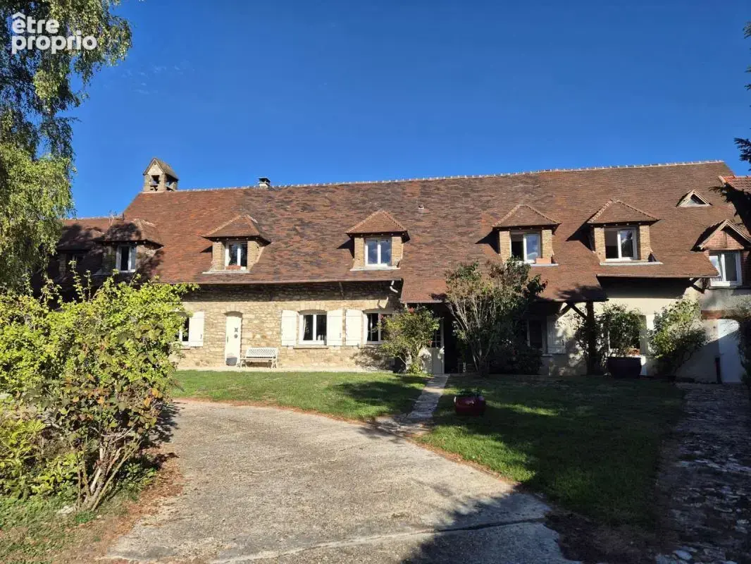 Photo Maison à Saint-Illiers-La-Ville au prix de 559 000€
