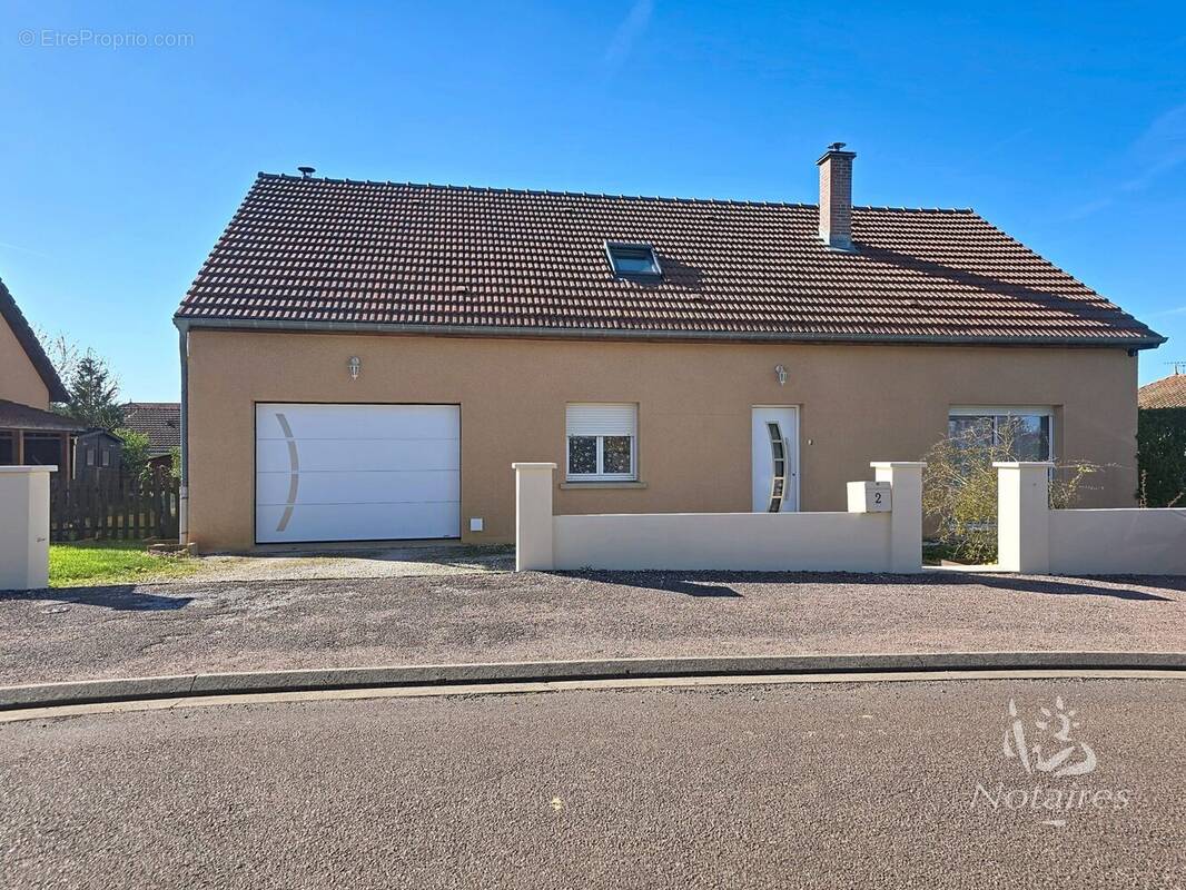 Maison à JONCHERY