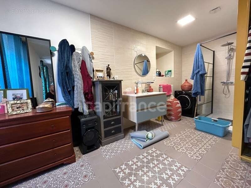 Dpt Dordogne (24), à vendre COULAURES maison P11 de 390 m² - Terrain de 4 828,00 m² - Plain pied - photo 5