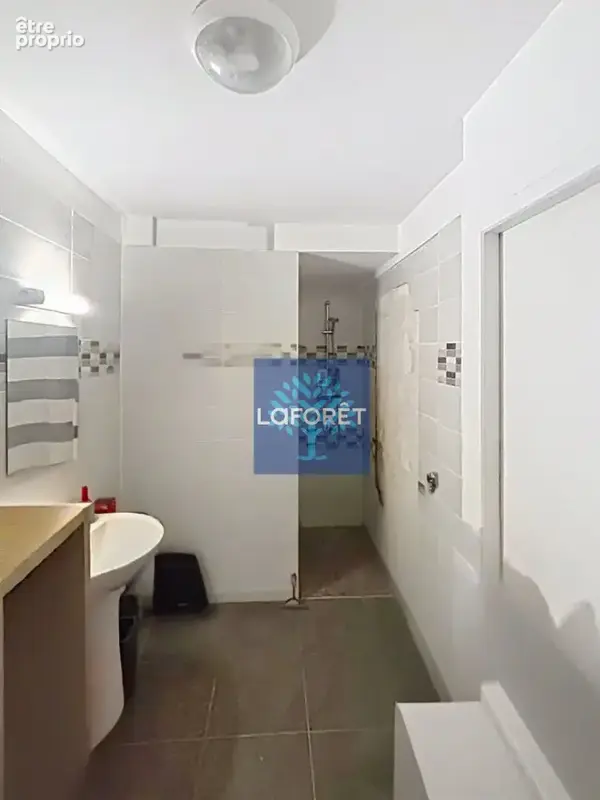 baisse de prix  A vendre : Appartement T3 avec vue mer sur Schoelcher - photo 4