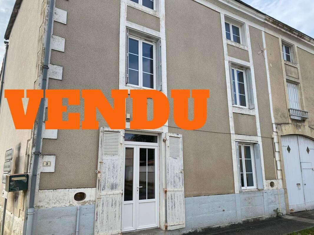 Maison à CHATEAU-GARNIER