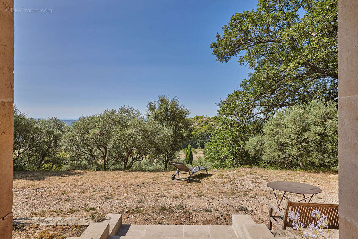 Cucuron- Vue unique, a pied du village, 95 m2 sur 8000 m2 - photo 15