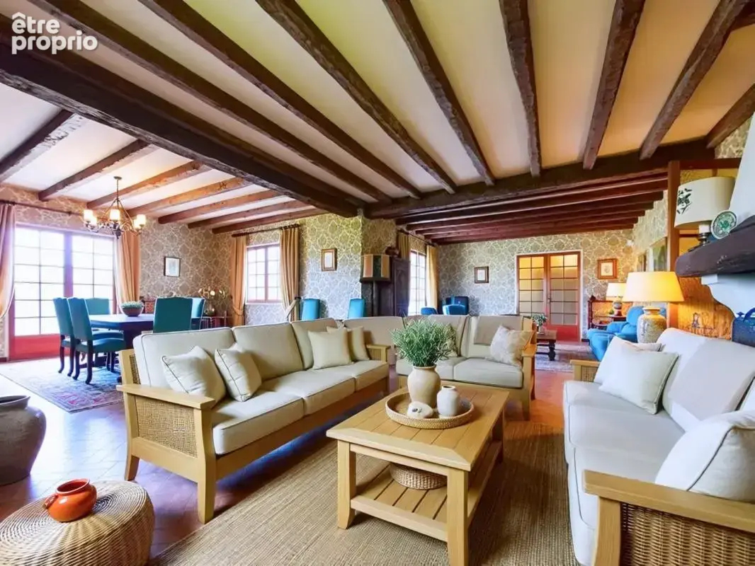 Maison de caractère avec un lac privé - photo 3