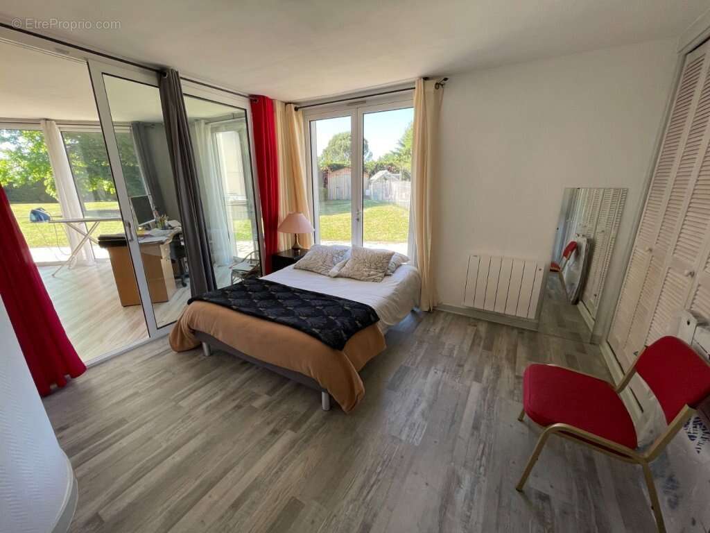 Maison à PRECIEUX