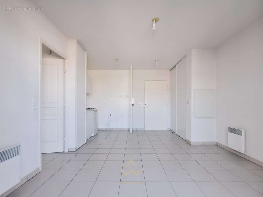 Séjour - Appartement T2 - La Seyne sur Mer 83500 - Appartement à LA SEYNE-SUR-MER