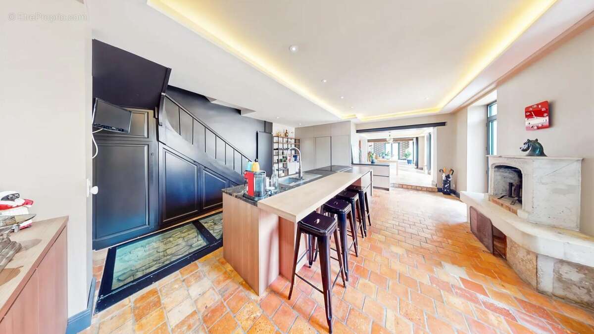 Maison à NEUVILLE-DE-POITOU