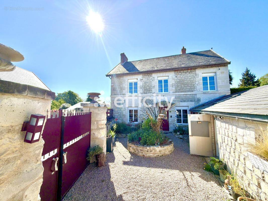 Maison à VILLEMONTOIRE