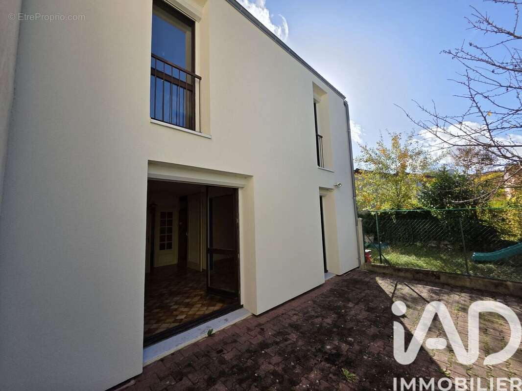 Photo 3 - Maison à PONT-SAINTE-MARIE