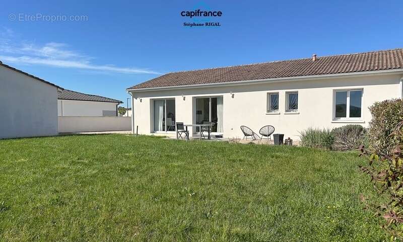 Maison à SAINT-SYLVESTRE-SUR-LOT