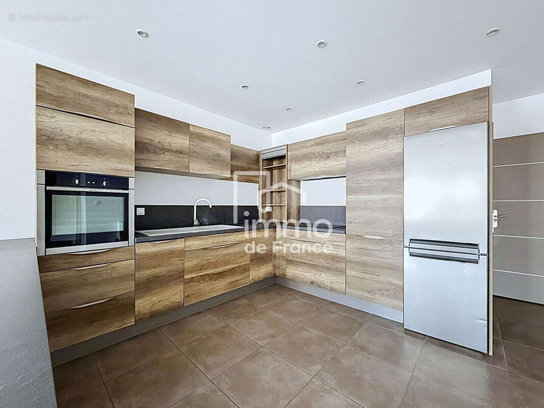 Appartement à BELLEGARDE-SUR-VALSERINE