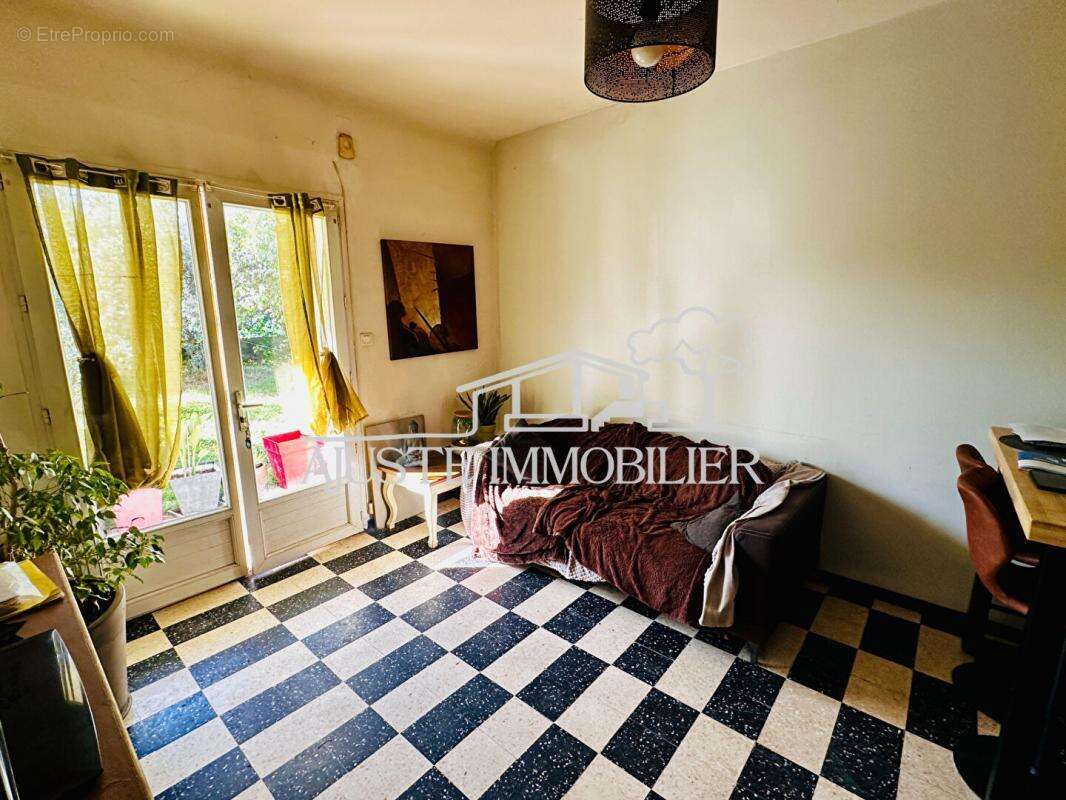 Appartement à SAINT-VICTORET