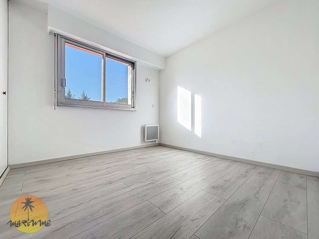 Appartement à SAINT-LAURENT-DU-VAR