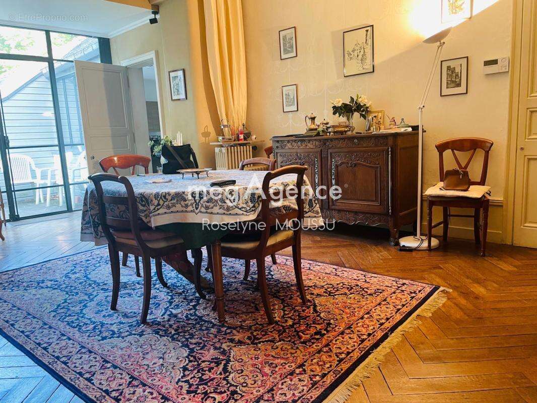 Maison à LAVAL