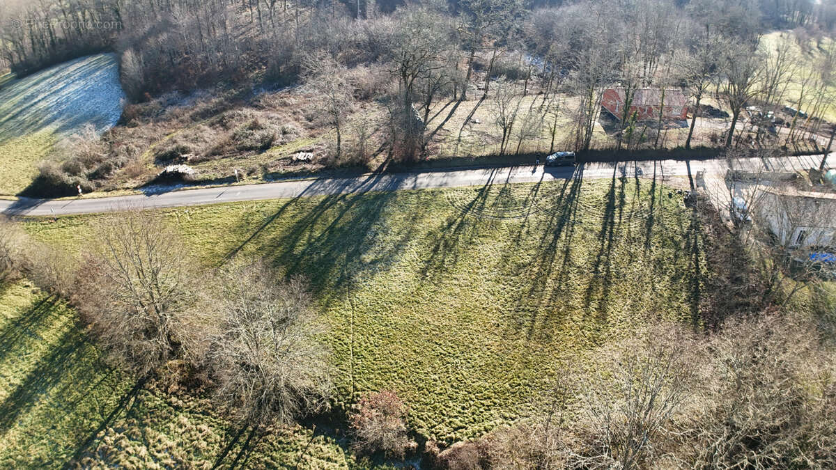 Terrain à NABIRAT