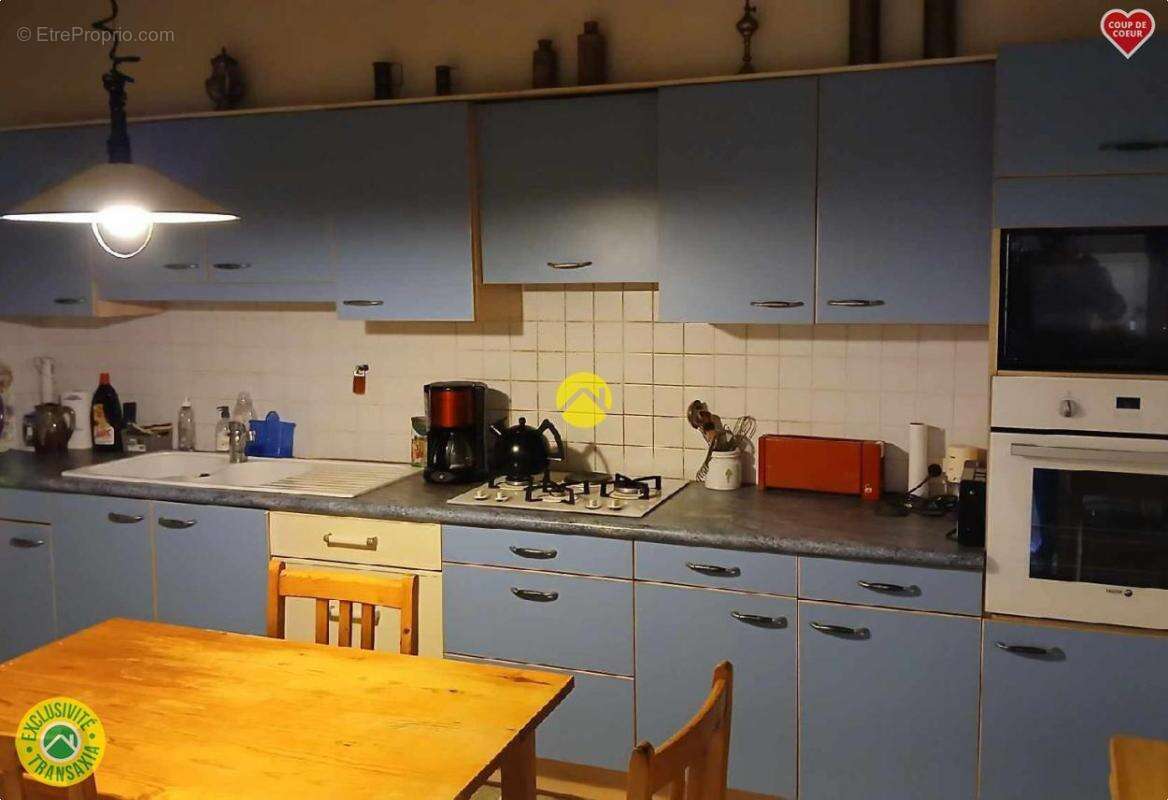 Maison à SAINT-ETIENNE-DE-FURSAC