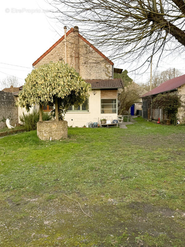 Maison à ETAMPES